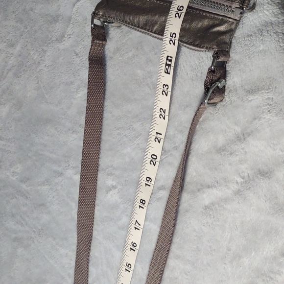 Kipling Alvar Extra Small Pewter Metallic 3 Pocket Mini Crossbody EUC - Picture 10 of 13